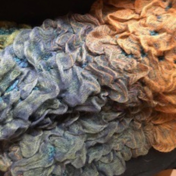 Unique Peacock Teal Infinity Scarf *NEW* - Picture 10 of 14